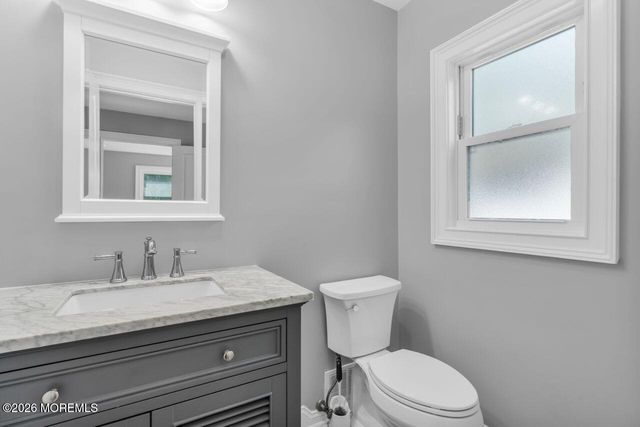 41 Nautilus Drive W, Leonardo, NJ 07737