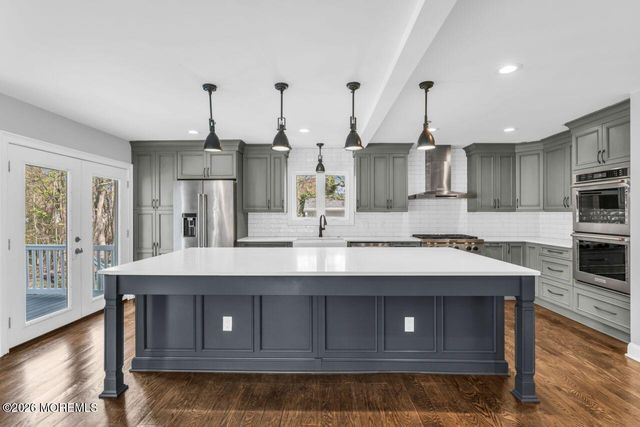 41 Nautilus Drive W, Leonardo, NJ 07737