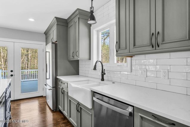 41 Nautilus Drive W, Leonardo, NJ 07737