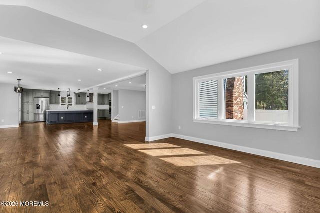 41 Nautilus Drive W, Leonardo, NJ 07737