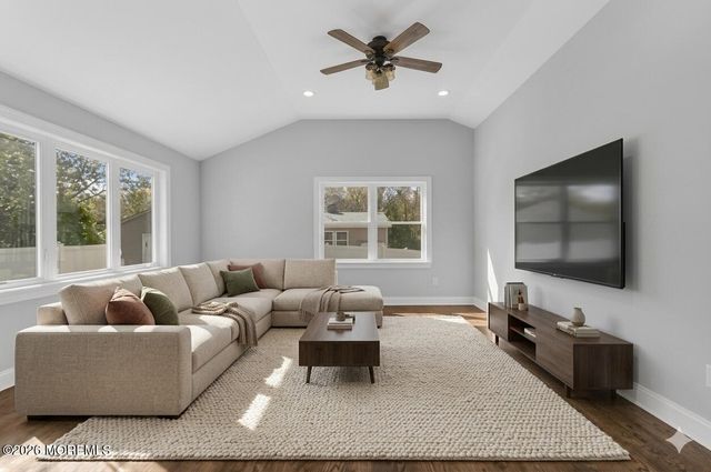 41 Nautilus Drive W, Leonardo, NJ 07737