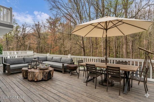 41 Nautilus Drive W, Leonardo, NJ 07737