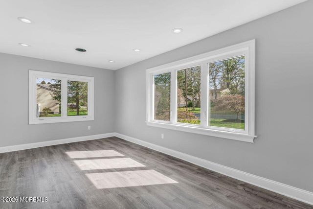 41 Nautilus Drive W, Leonardo, NJ 07737