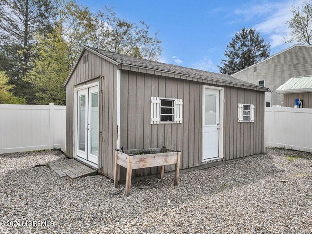 41 Nautilus Drive W, Leonardo, NJ 07737