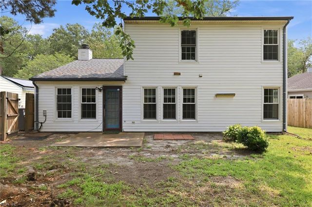4852 Fountain Hall DR, Virginia Beach, VA 23464