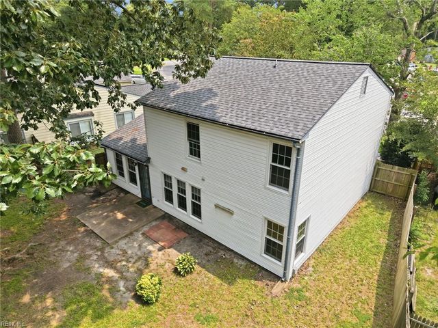 4852 Fountain Hall DR, Virginia Beach, VA 23464
