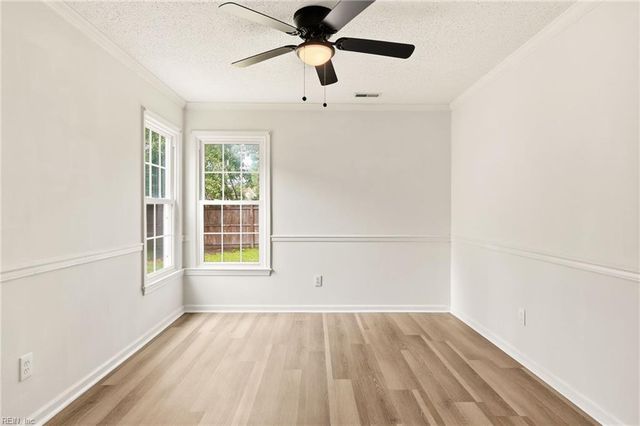 4852 Fountain Hall DR, Virginia Beach, VA 23464