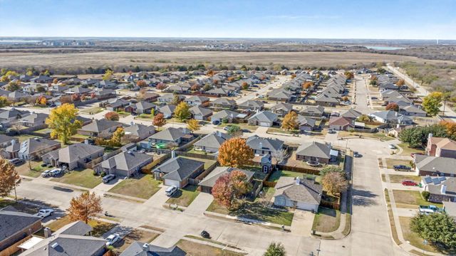 1410 Embercrest Drive, Midlothian, TX 76065