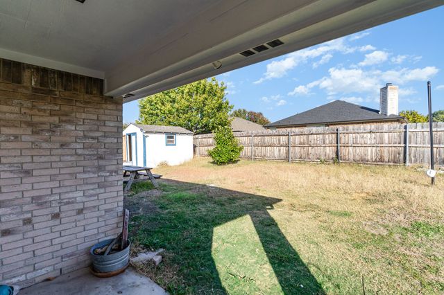 1410 Embercrest Drive, Midlothian, TX 76065