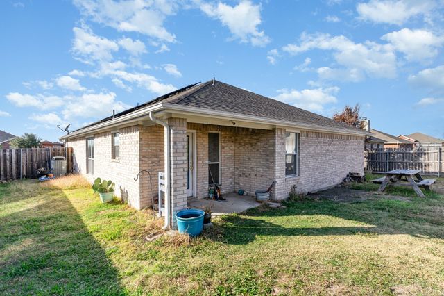 1410 Embercrest Drive, Midlothian, TX 76065
