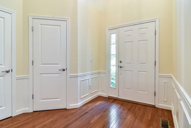 204 Sand Trap Court 204, Northbridge, MA 01534