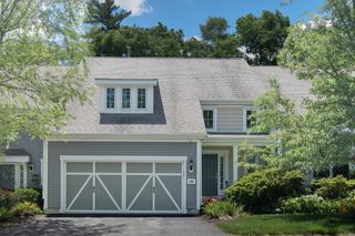 204 Sand Trap Court 204, Northbridge, MA 01534