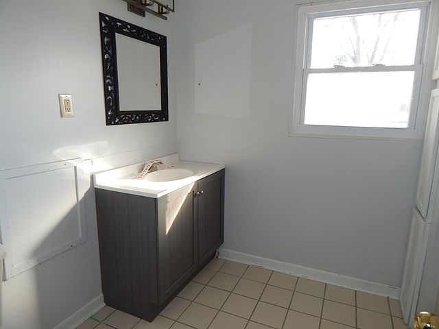 3302 Greenbrier Drive, Bettendorf, IA 52722