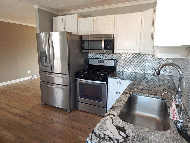 3302 Greenbrier Drive, Bettendorf, IA 52722