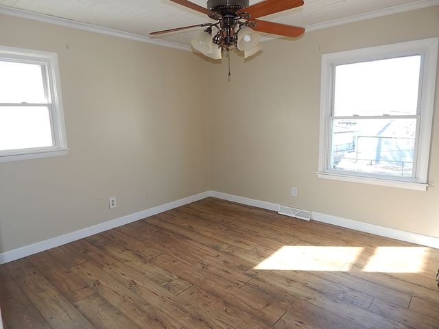 3302 Greenbrier Drive, Bettendorf, IA 52722