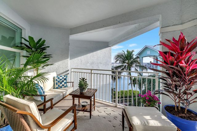 875 NW Flagler Avenue 404, Stuart, FL 34994