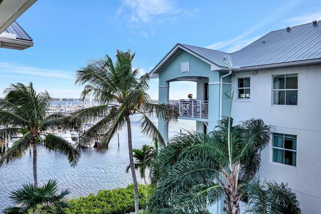 875 NW Flagler Avenue 404, Stuart, FL 34994