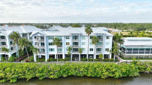 875 NW Flagler Avenue 404, Stuart, FL 34994