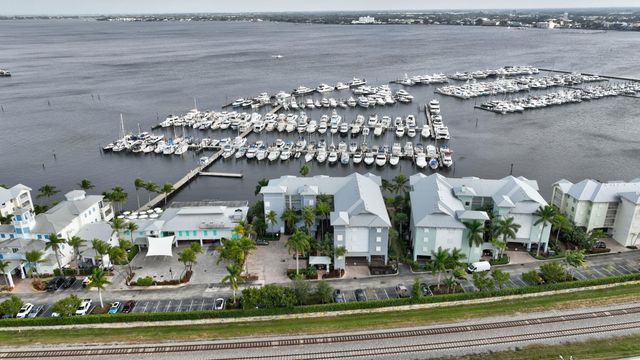 875 NW Flagler Avenue 404, Stuart, FL 34994