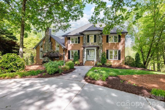 3340 Chelwood Drive NW, Concord, NC 28027