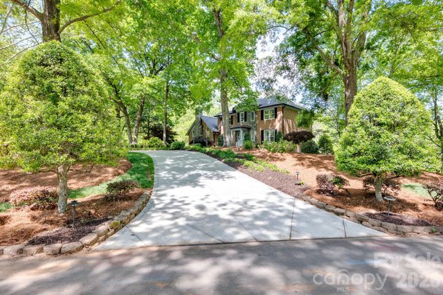 3340 Chelwood Drive NW, Concord, NC 28027