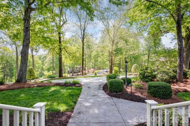 3340 Chelwood Drive NW, Concord, NC 28027