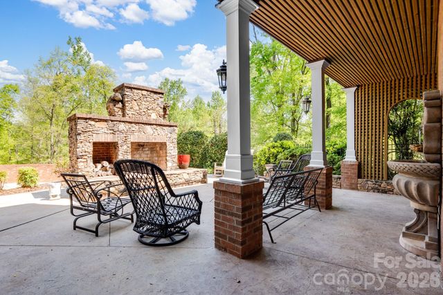 3340 Chelwood Drive NW, Concord, NC 28027