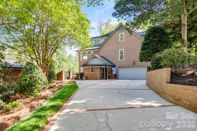 3340 Chelwood Drive NW, Concord, NC 28027