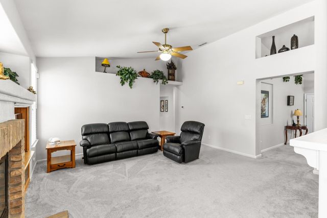 1616 Apple Way, Roseville, CA 95747