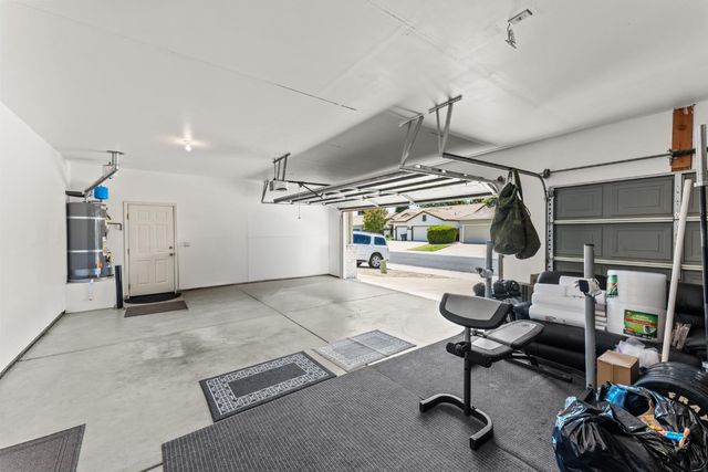 1616 Apple Way, Roseville, CA 95747