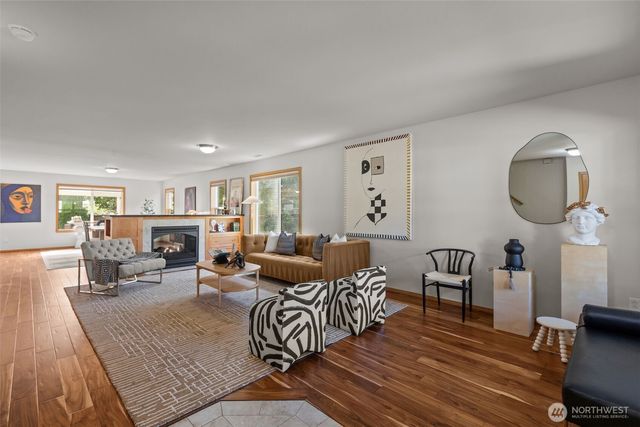 2120 248th Place SE, Sammamish, WA 98075