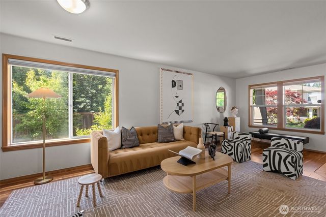 2120 248th Place SE, Sammamish, WA 98075