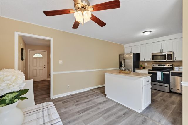 1832 Palamino Dr, Clarksville, TN 37042