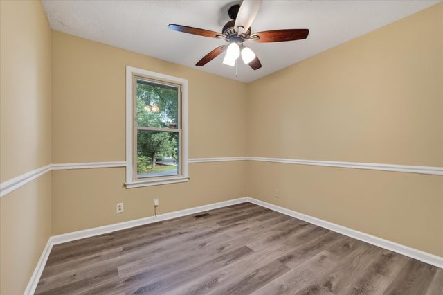 1832 Palamino Dr, Clarksville, TN 37042