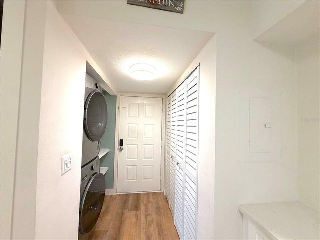 2067 HUNTERS GLEN DRIVE 312, Dunedin, FL 34698