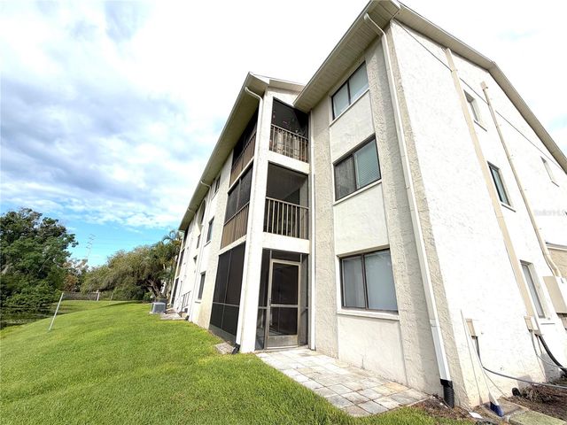 2067 HUNTERS GLEN DRIVE 312, Dunedin, FL 34698