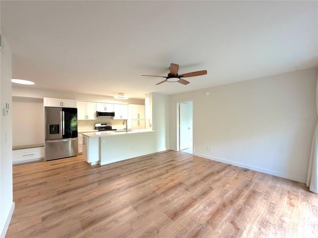 2067 HUNTERS GLEN DRIVE 312, Dunedin, FL 34698