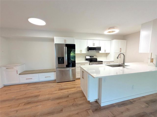 2067 HUNTERS GLEN DRIVE 312, Dunedin, FL 34698