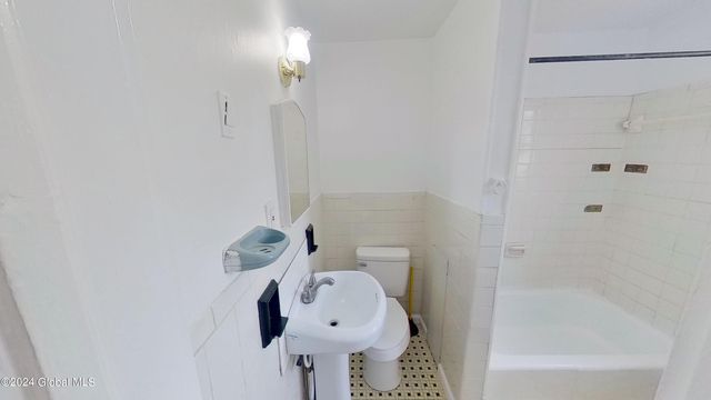 469 Delaware Avenue Apt A, Albany, NY 12209