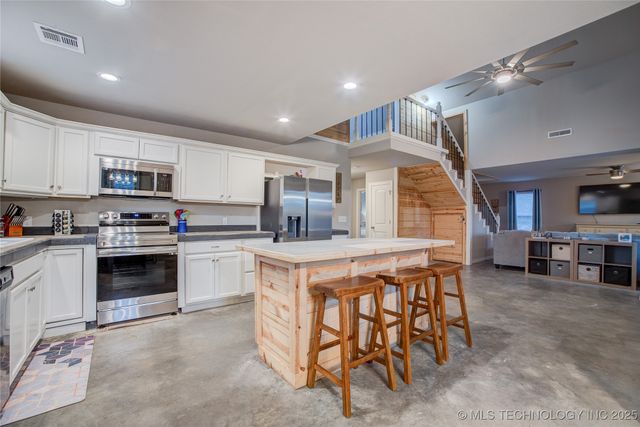 555 Williams Drive, Eufaula, OK 74432