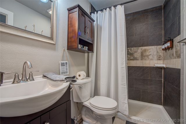 555 Williams Drive, Eufaula, OK 74432