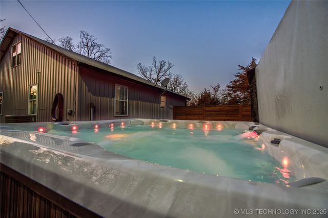 555 Williams Drive, Eufaula, OK 74432