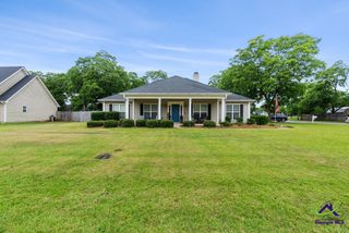 222 DUKE Lane, Kathleen, GA 31047