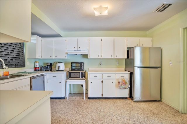 5701 PADGETT CIRCLE, Orlando, FL 32839