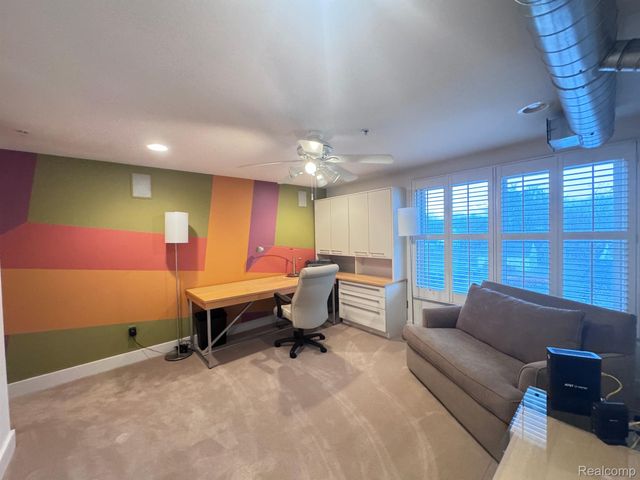 674 W 11 MILE Road, Royal Oak, MI 48067