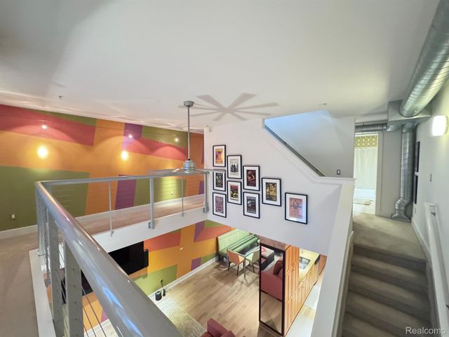 674 W 11 MILE Road, Royal Oak, MI 48067
