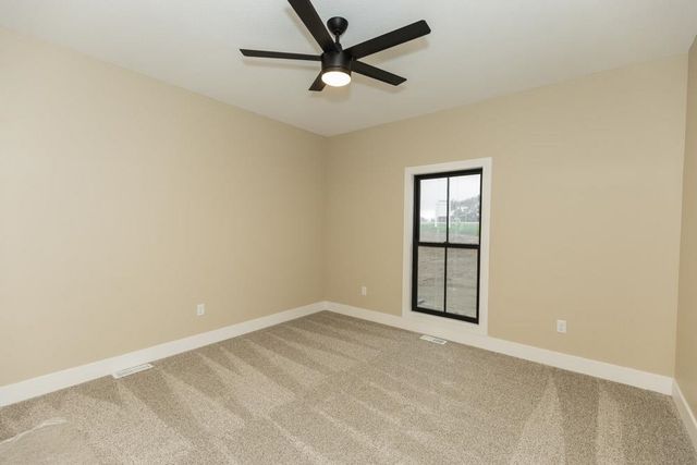 1968 Wheatland Valley Dr, Salina, KS 67401