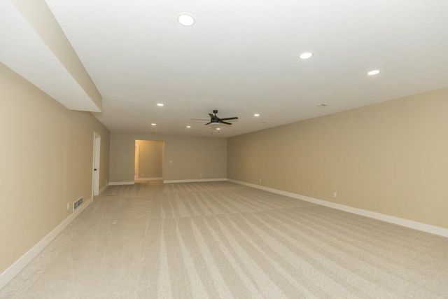 1968 Wheatland Valley Dr, Salina, KS 67401