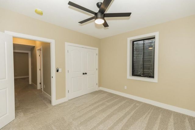 1968 Wheatland Valley Dr, Salina, KS 67401