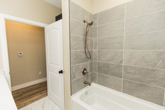 1968 Wheatland Valley Dr, Salina, KS 67401